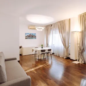 https://piccinni-exclusive-suite.barihotels.org